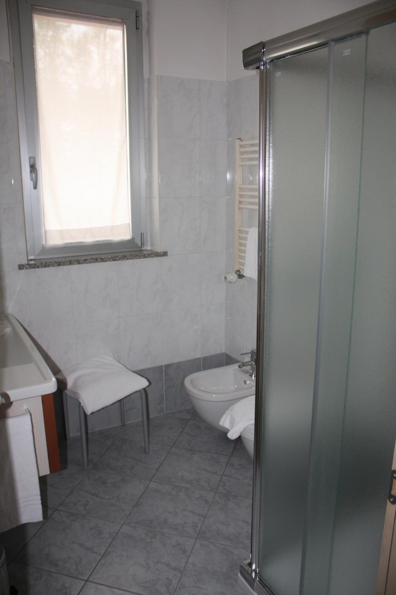 Hotel 2C Legnano Exterior foto
