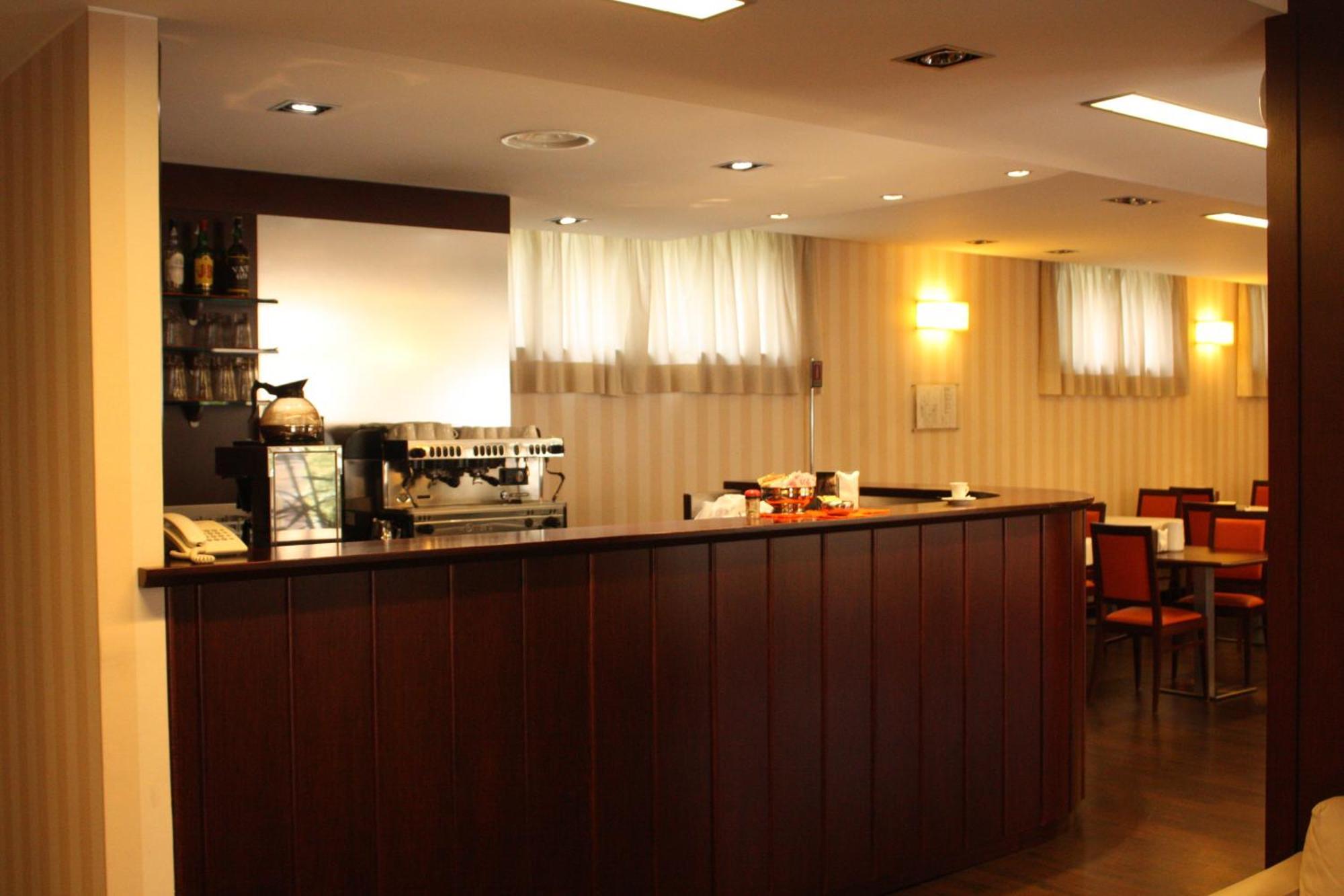 Hotel 2C Legnano Exterior foto
