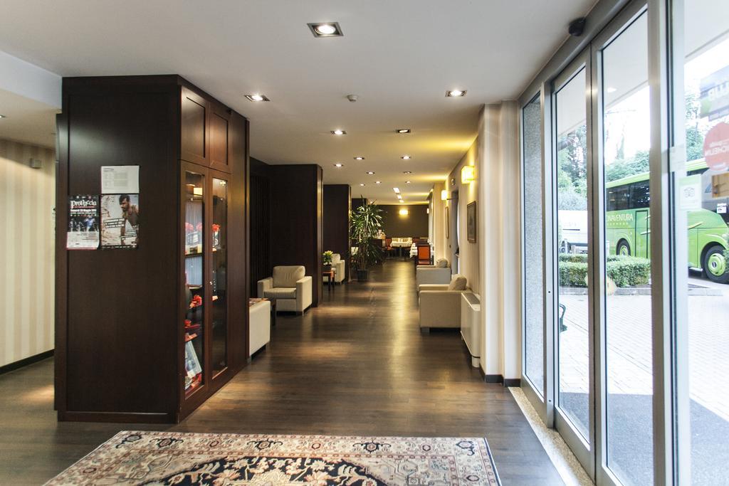 Hotel 2C Legnano Exterior foto